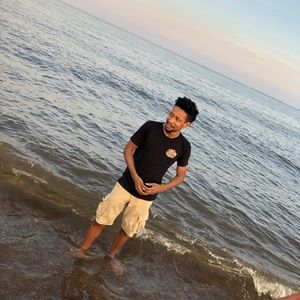 Meet your Posher, Javon